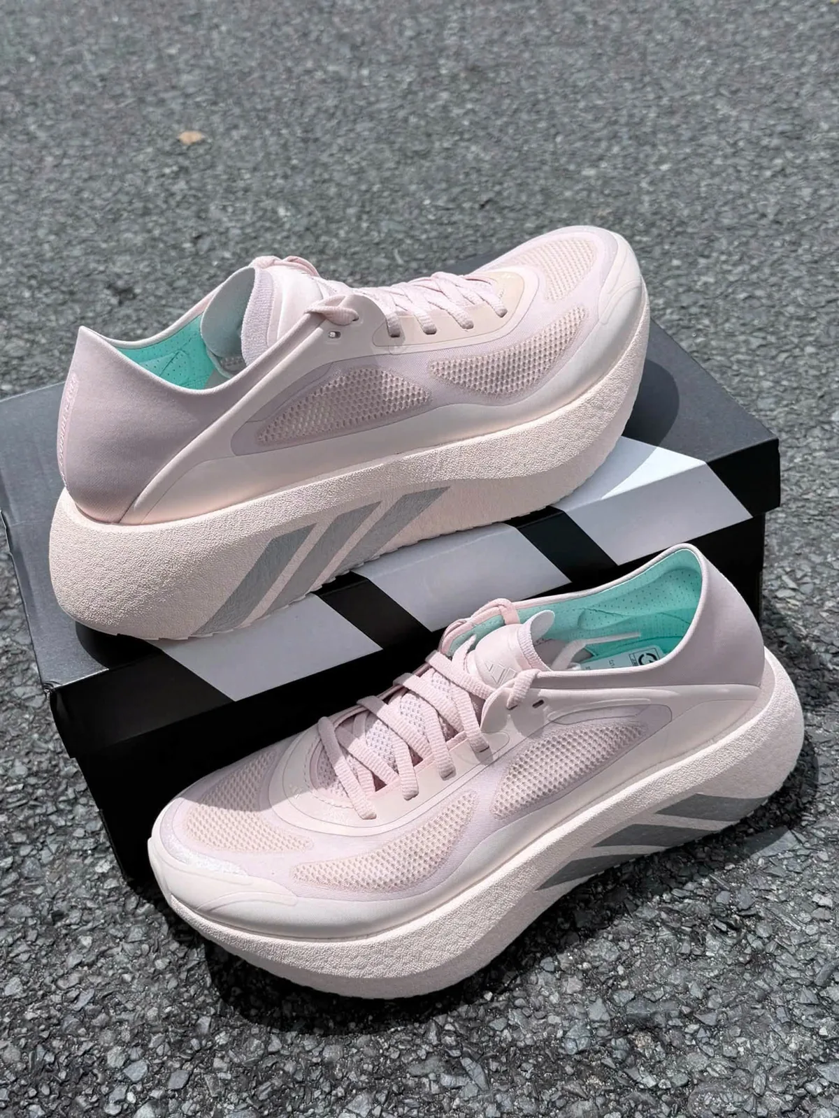 Adidas Hyperboost Run Running Shoes Pink Tint / Wonder Taupe