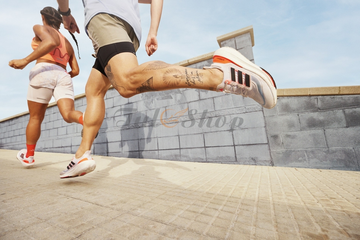 Mẫu giày Ultra Boost Light với hiệu năng cực đỉnh