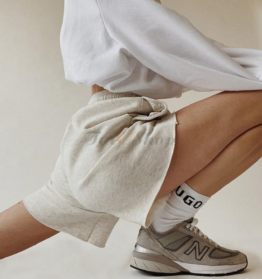 Bí quyết mix phối đồ với giày New Balance