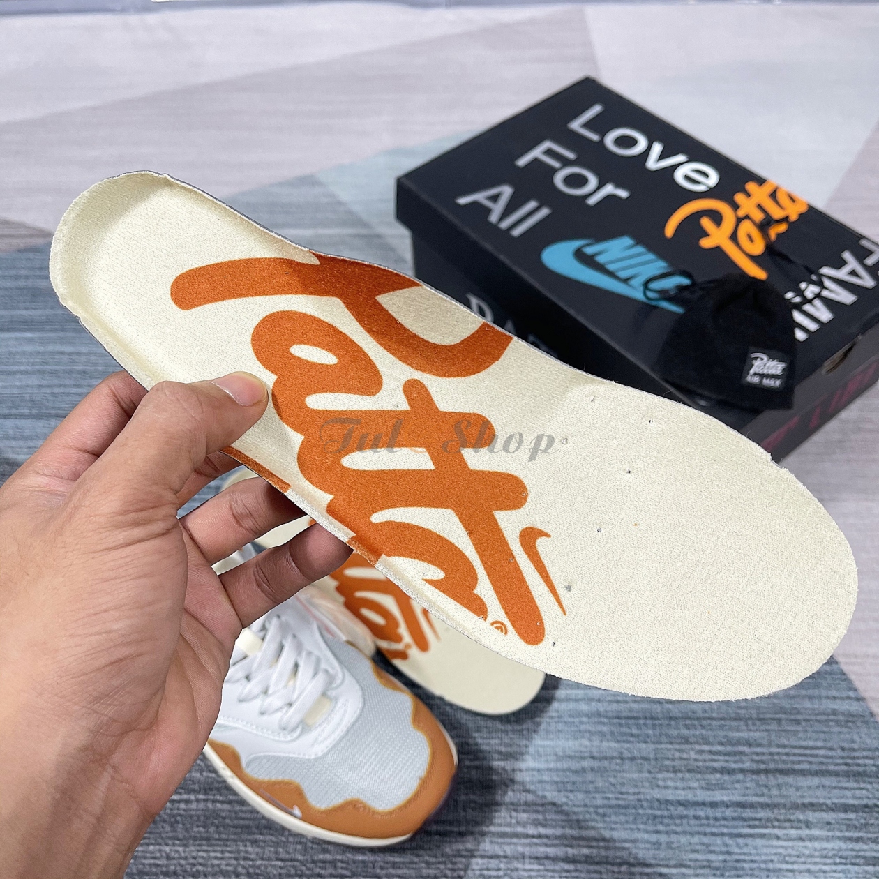 Nike Air Max 1 Collaboration x Patta Orange