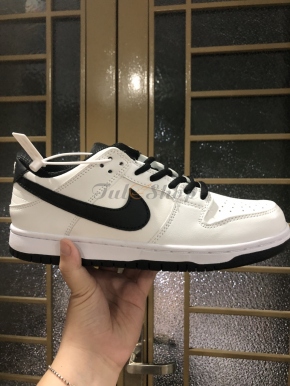 Nike SB Dunk Low White Black 2022