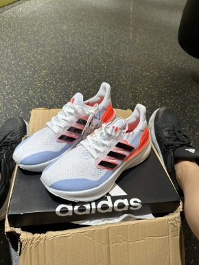 Ultraboost Light 5x Cloud White/Solar Red