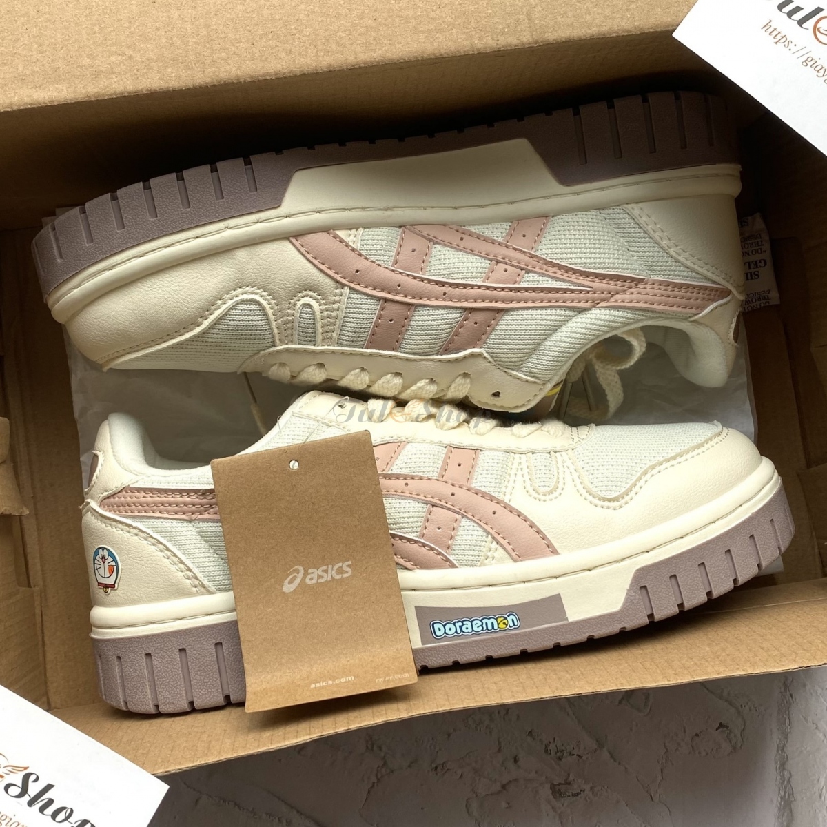 Asics Court Mz Doraemon Cream