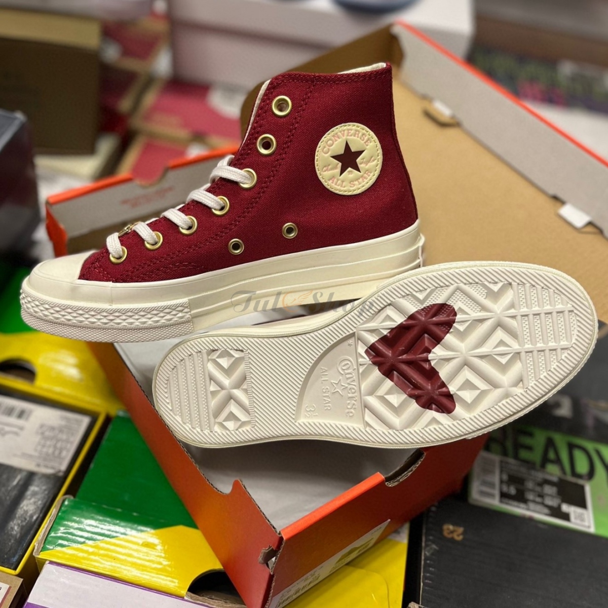 Converse High Red Heart