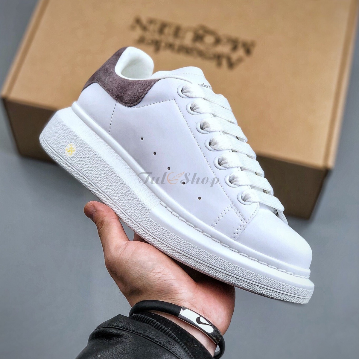 Mcqueen Trắng Gót Nhung Chàm Tím