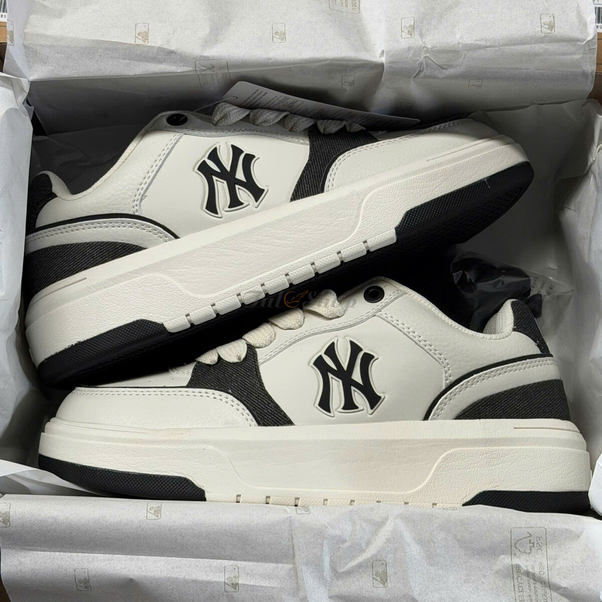 MLB Chunky Liner NY Denim Pocket White Black