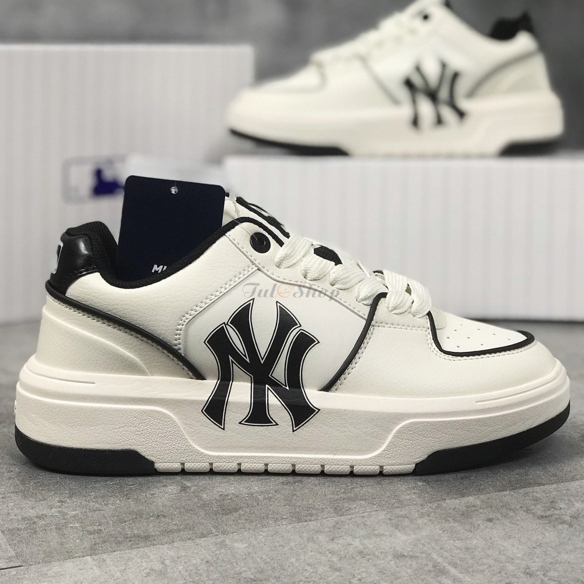 MLB Chunky Liner New York Yankees Off White