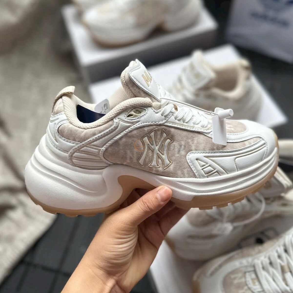 MLB Curve Runner White Brown