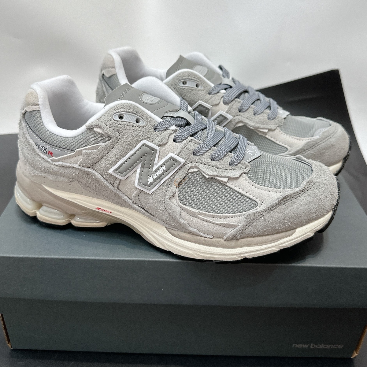 New Balance 2002R Protection Pack Grey Silver