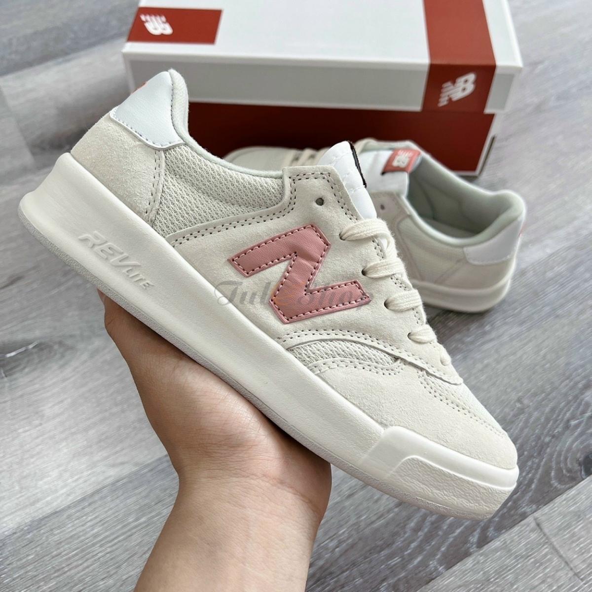 New Balance CRT 300 White Pink