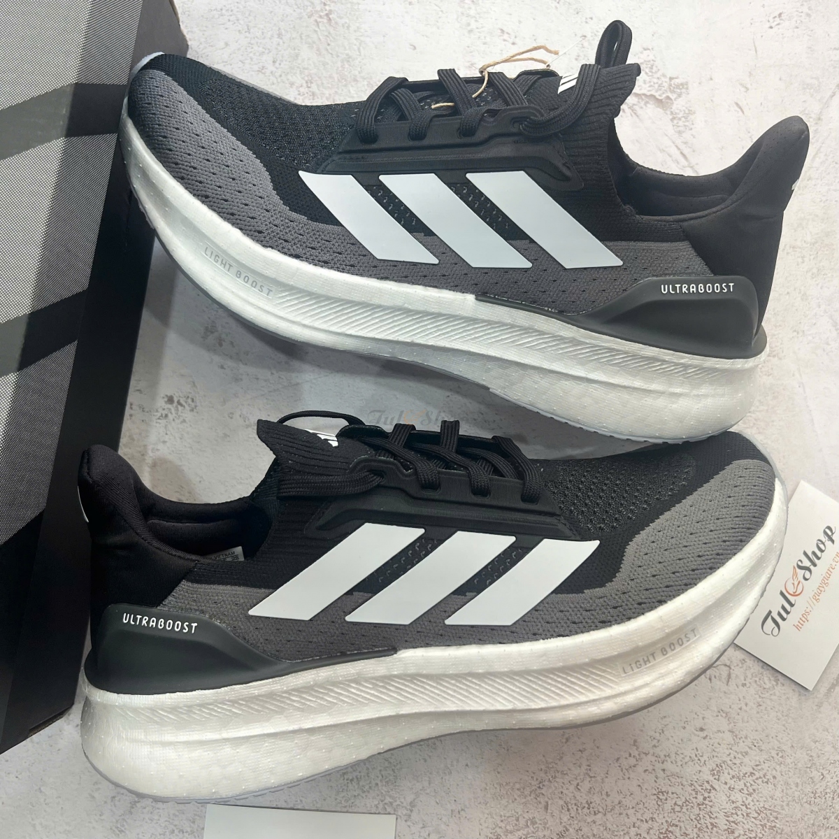 Ultraboost 5x Core Black / Cloud White