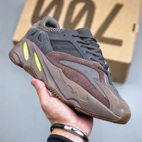 Adidas Yeezy 700 Mauve