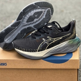 Asics Novablast 4 Platinum Black/Champagne