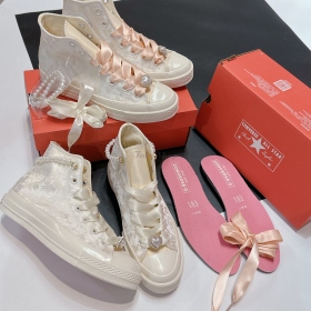 Converse High White Flower