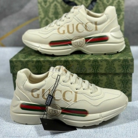Giày Gucci Rhyton