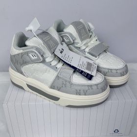 MLB Chunky Liner Mid Classic Monogram NY Silver
