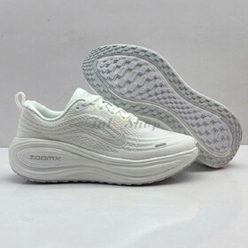 Nike Air Zoom Vomero Plus All White