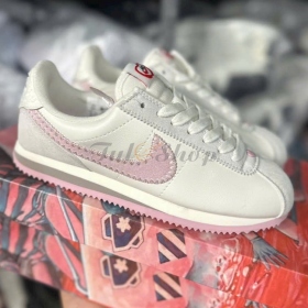 Nike Cortez Valentine Day 2025
