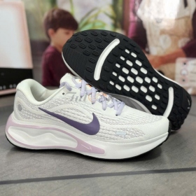 Nike Journey Run Violet Mist
