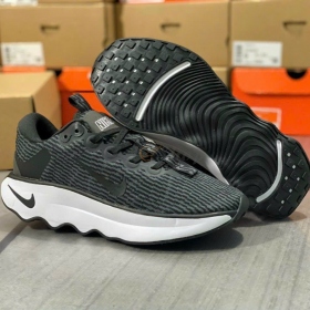 Nike Motiva Core Black