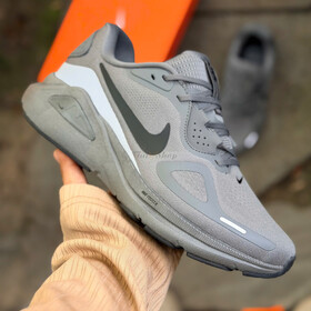 Nike Structure 26 Grey