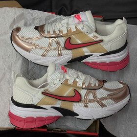 Nike V2K Runtekk Guava Ice/ Aster Pink