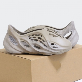 Yeezy Foam Runner Stone Sage